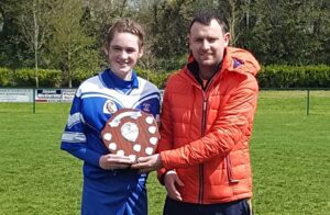 Captain Síofra Ní Dhálaigh Ní Chonaill accepted the shield on behalf of the team